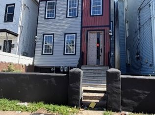 69 Mercer St, Paterson City, NJ 07524