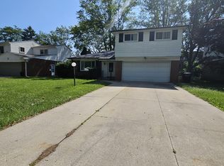 29230 Guy St, Southfield, MI 48076