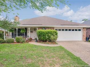 409 Maple Ridge Dr, Bossier City, LA 71111