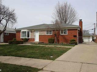 14235 Lowe Dr, Warren, MI 48088