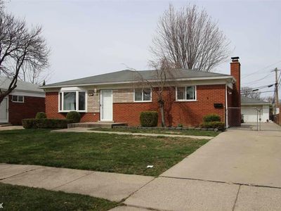 14235 Lowe Dr, Warren, MI, 48088