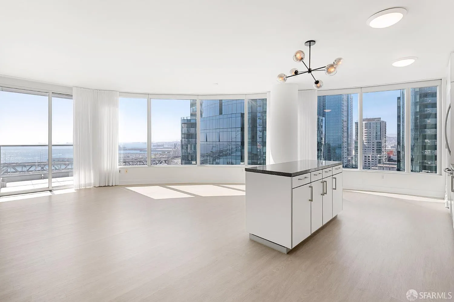301 Main St #25F photo 1