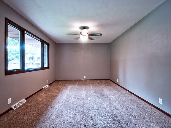 4th image of 57024 Downy Ct
