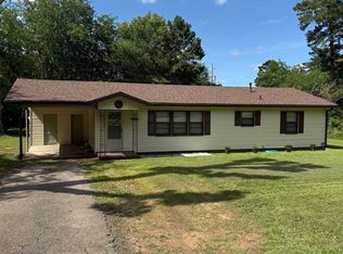 1106 Dawn St, Gilmer, TX 75644