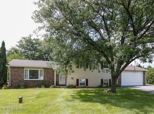 11122 S Graver Ct, Naperville, IL 60564