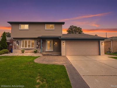 1428 Rosemary St, Dearborn Heights, MI, 48127