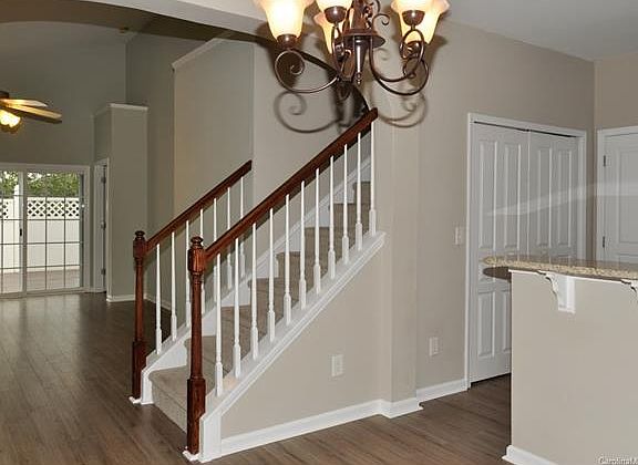 3rd image of 968 Copperstone Ln