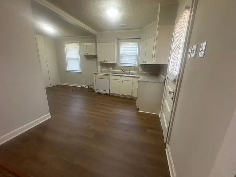 4291 Zelda Ln — Photo 4