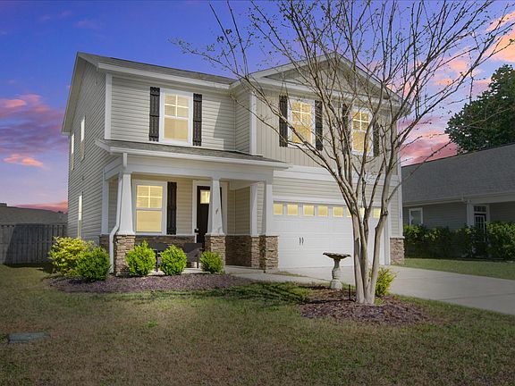 3rd image of 308 Sanctuary Park Dr