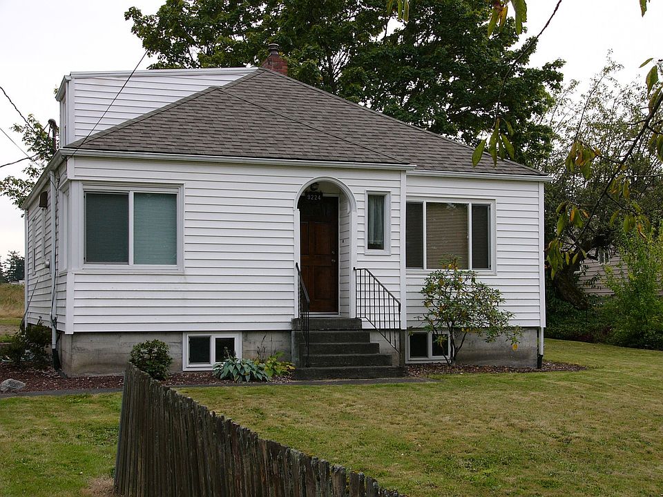 Front, facing S