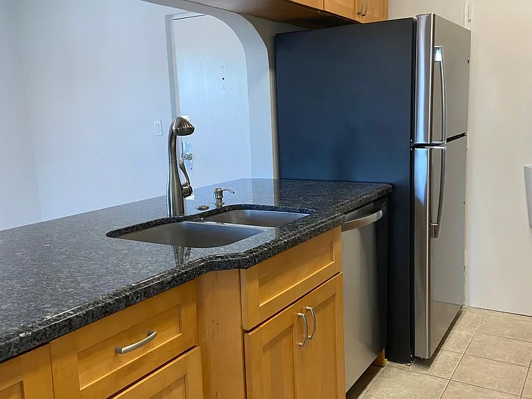 1407 NE 56th St #3 — Photo 3