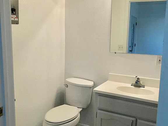 2nd image of 3506 W Mlk Blvd #Studio