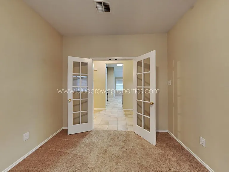 11364 Lockshire Dr — Photo 14