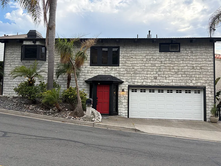 25212 Manzanita Dr — Photo 10