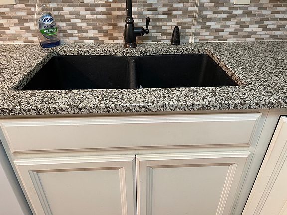 5th image of 10237 W 86th Ter #10237