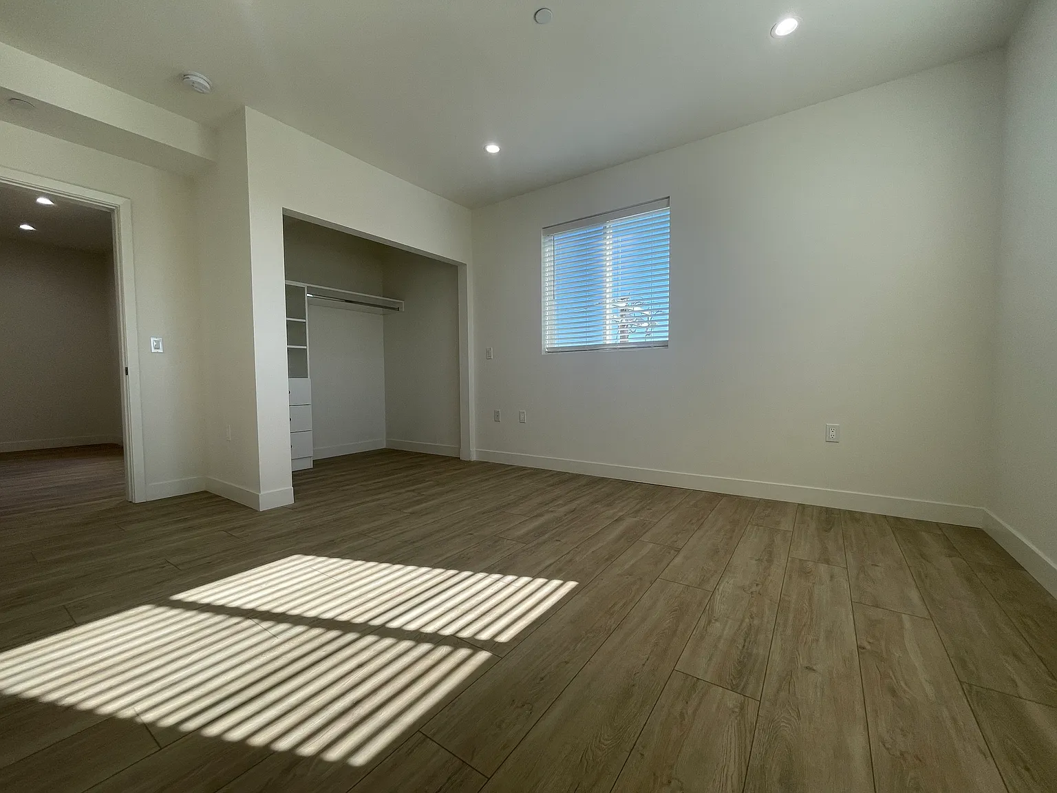 2 bed, $2,595 — Photo 4