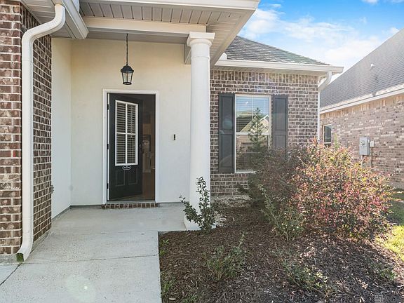 2nd image of 40205 Maddie Dr