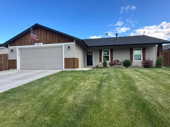 681 NE Begonia St, Madras, OR 97741