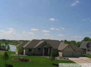 8192 Trillium Ln, Victoria, MN 55386