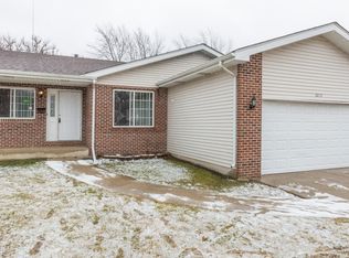 22315 Plum Creek Dr, Sauk Village, IL 60411