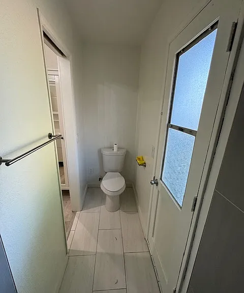 333 Greentree Rd — Photo 17