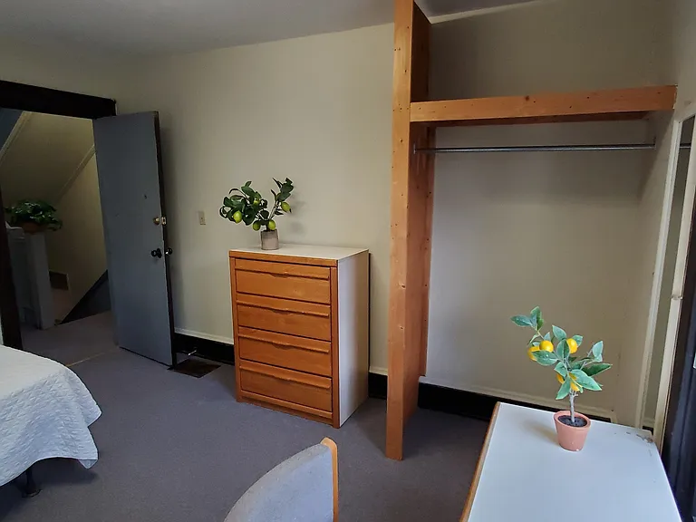 105 Dryden Ct — Photo 18