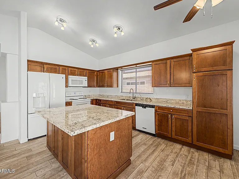 4348 E Campo Bello Dr — Photo 11