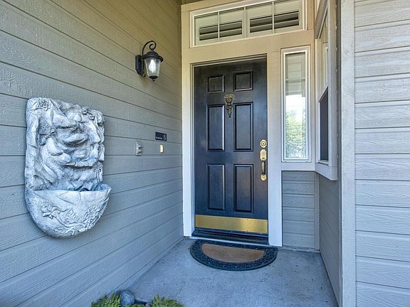 4th image of 2026 Hastings Dr
