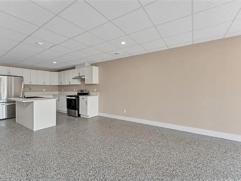 15 Renaud Dr #206 — Photo 10