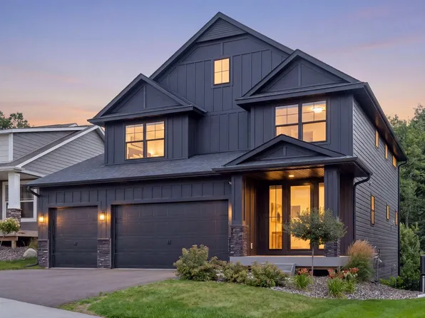 7400 Agate Trl, Inver Grove Heights, MN 55077