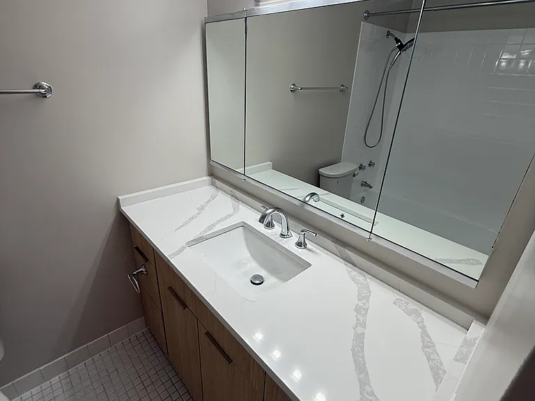 5445 N Sheridan Rd #501 — Photo 14