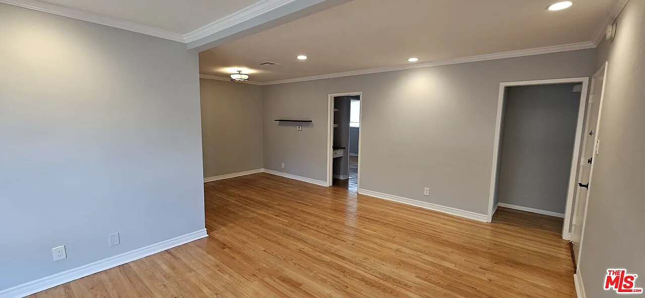 Studio, 5845 sqft, $3,600 — Photo 3