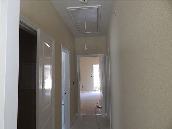4th image of 16918 W Hammon