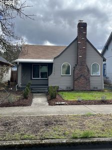 1325 SE Pine St, Roseburg, OR, 97470