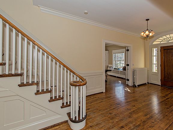 5th image of 2873 N Park Blvd