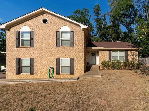 21 Cedar Hill Rd, Longview, TX 75601