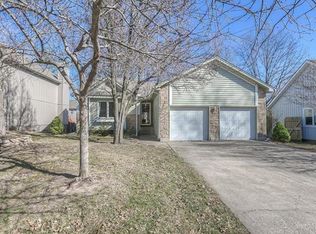 7245 Park St, Shawnee, KS 66216