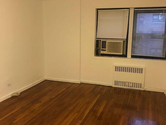3rd image of 21811 Hillside Ave APT 2B