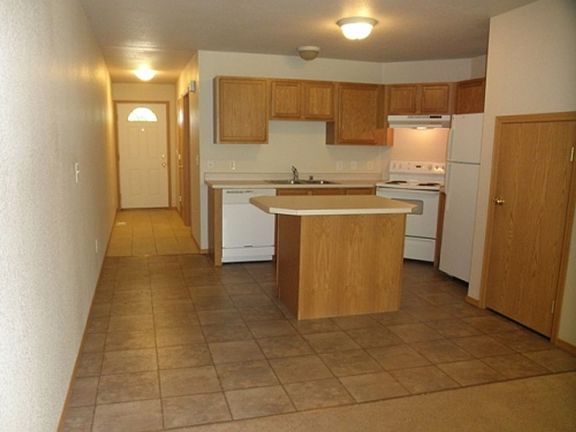 4th image of 1815 Montana St APT B