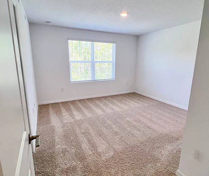 3639 Davenport Creek Ct — Photo 6