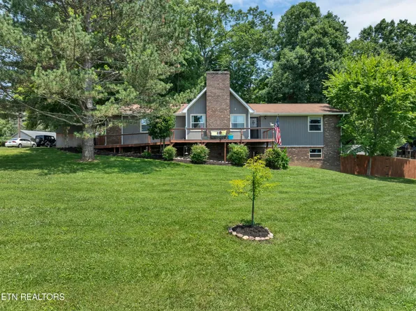 1537 N Courtney Oak Ln, Knoxville, TN 37938