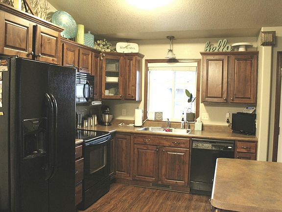 2nd image of 4021 W 92nd St