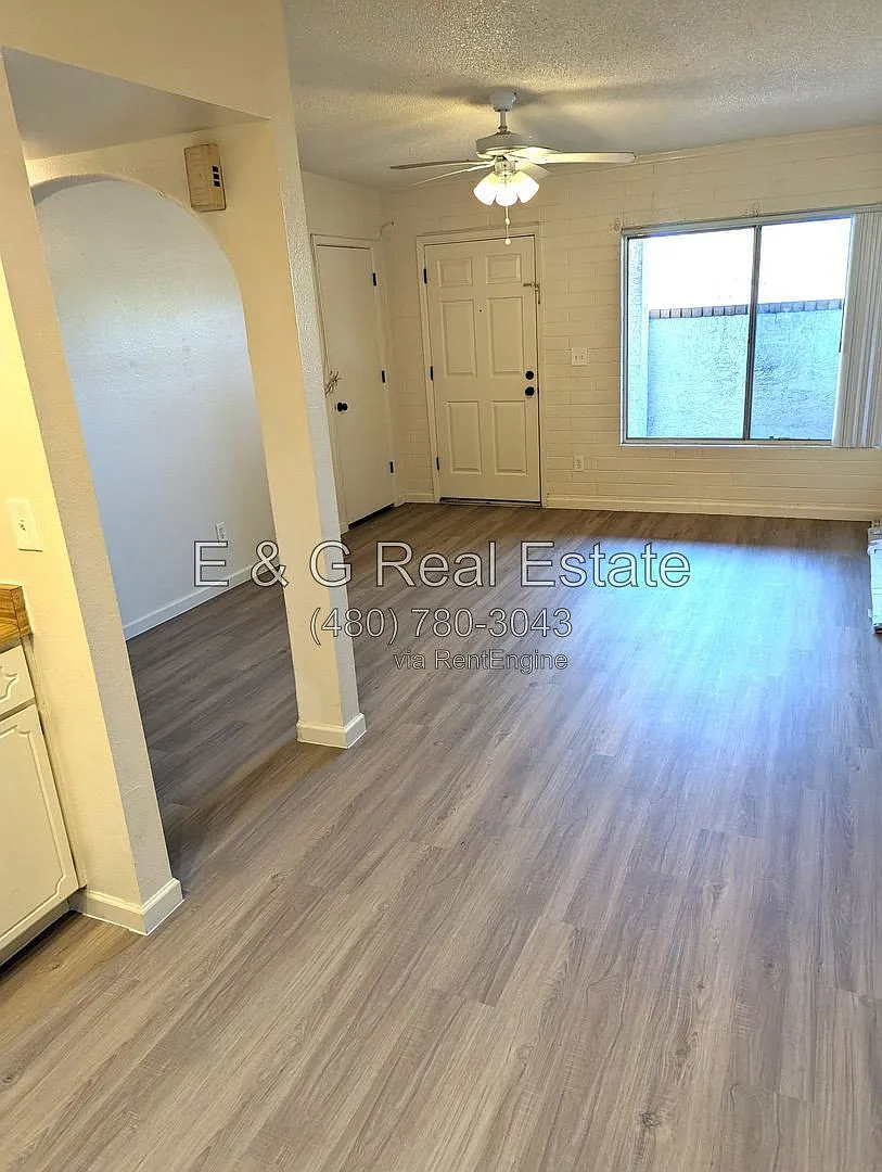 2 bed, 1.0 bath, 775 sqft, $1,250 — Photo 3