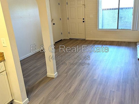 3rd image of 1343 W 3rd St