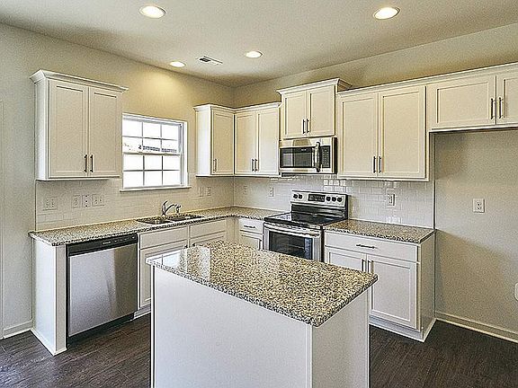4th image of 457 N Great White Way