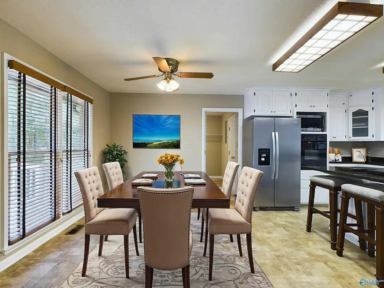 1016 Seina Vista Dr — Photo 6