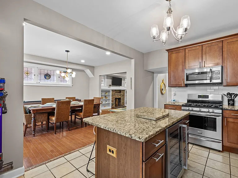 6125 Washington Blvd — Photo 7