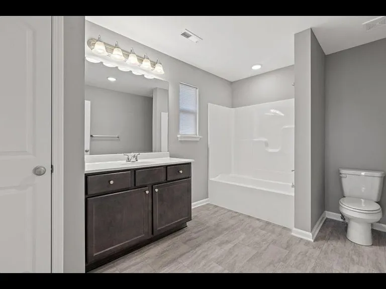340 Pageant Dr — Photo 10