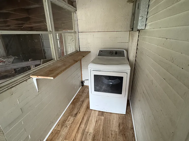 401 3rd Ave S #A — Photo 34