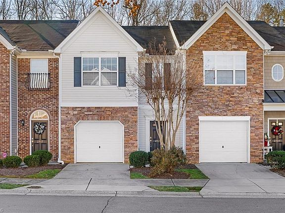 2nd image of 2313 Hartfield Cir